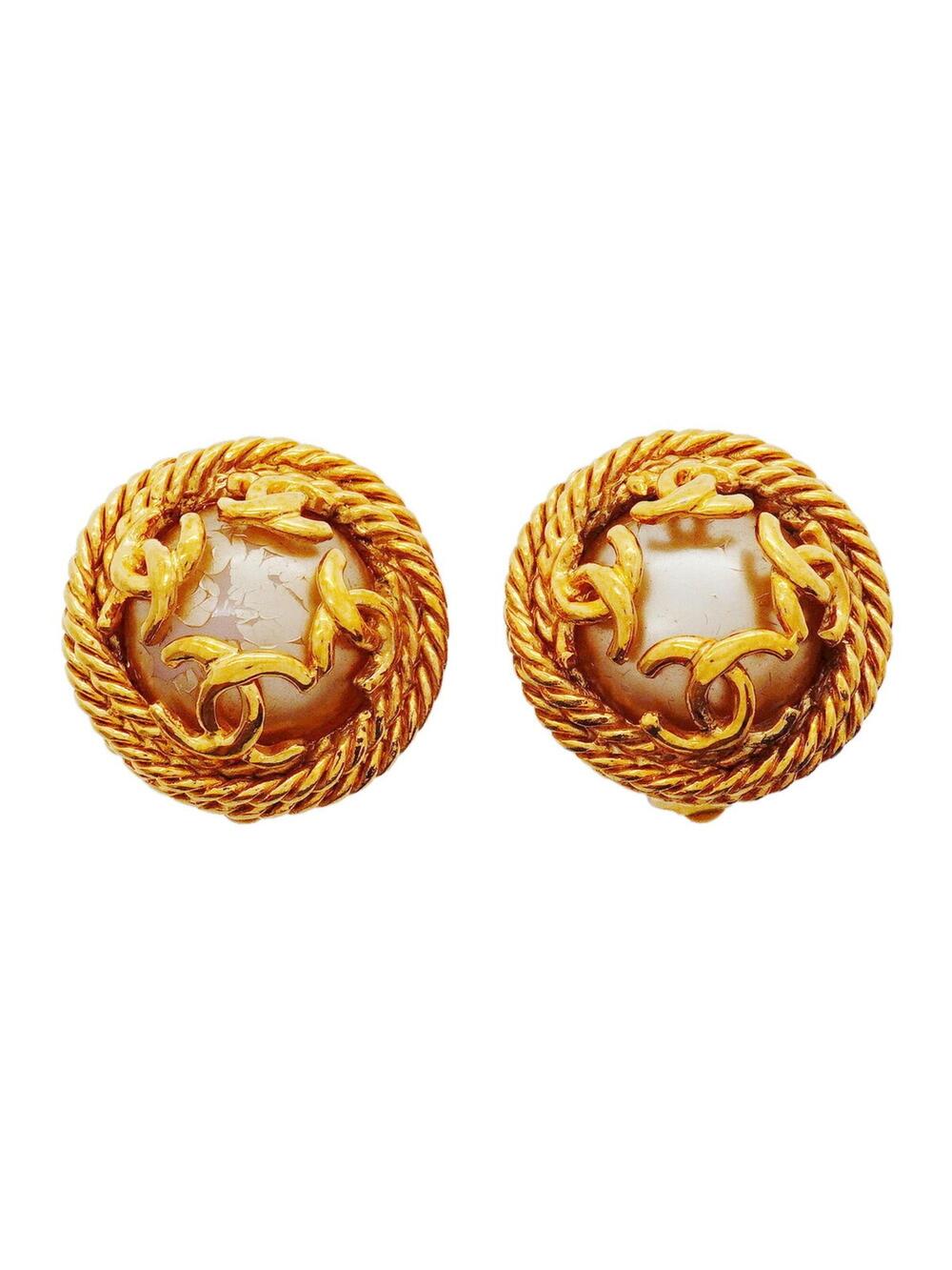 Chanel Cc Logo Circle Clip-On Earrings #351273C58B